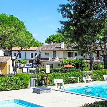 Hotel In Near Tartaruga 3*